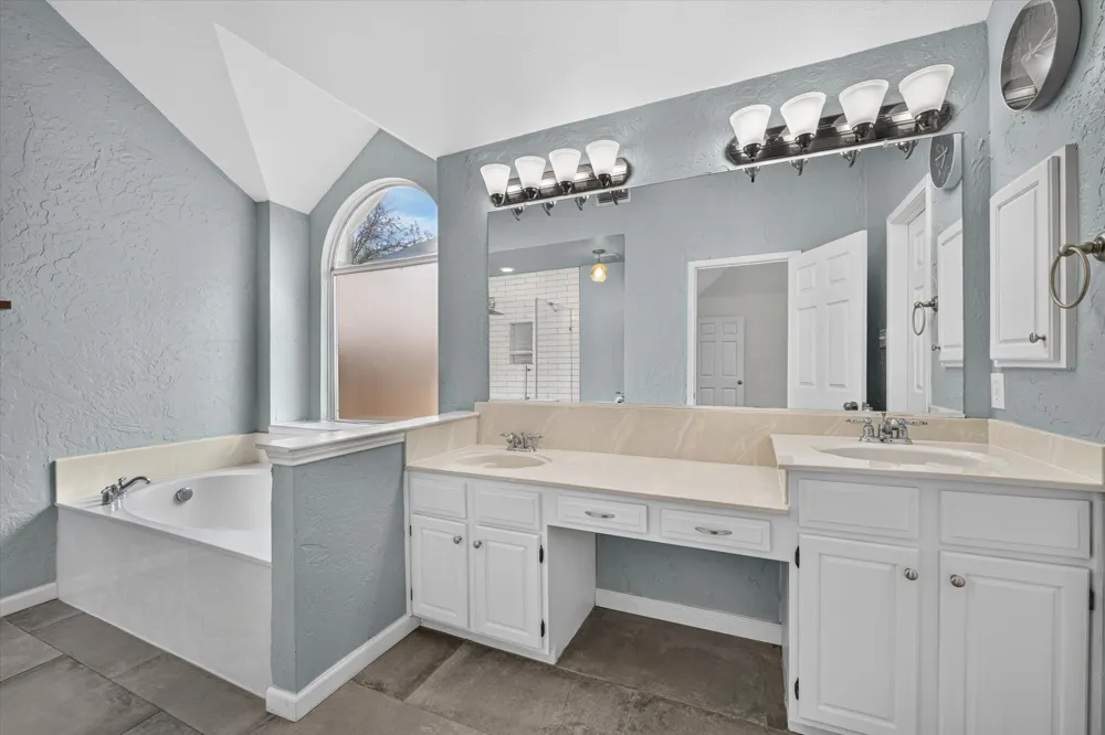 6740 Old Mill Court North Richland Hills, TX 76182