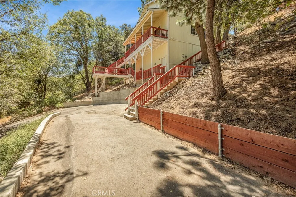 24071 Fern Glen Crestline, CA 92325