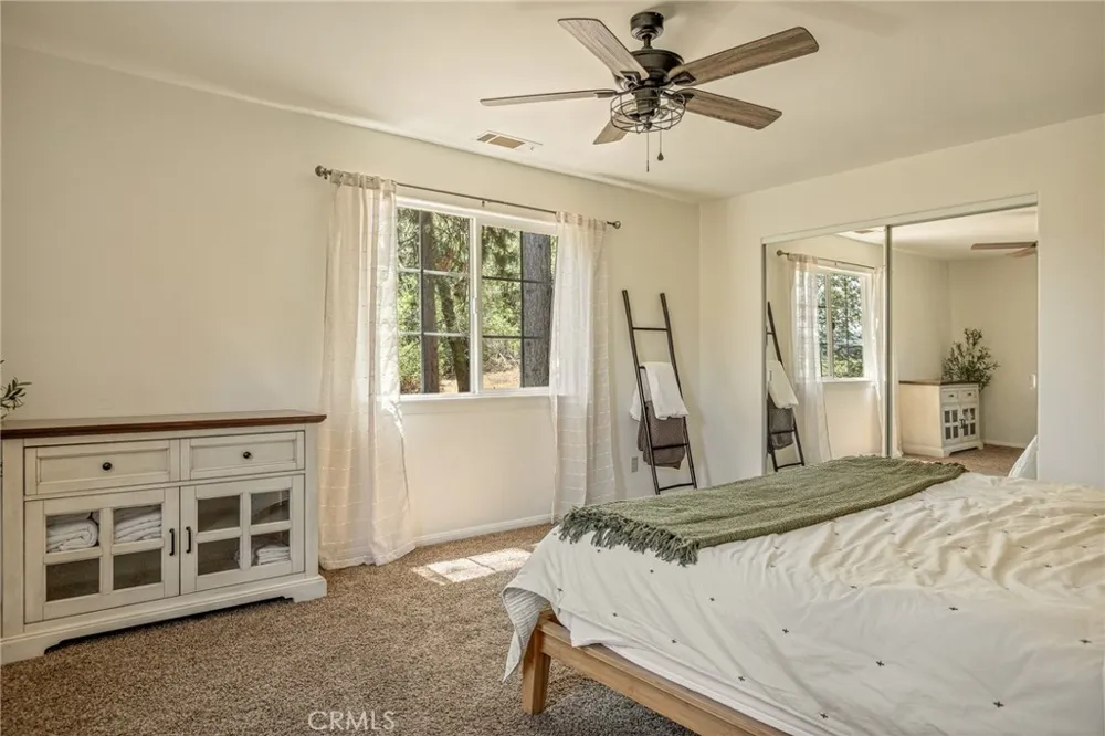 24071 Fern Glen Crestline, CA 92325