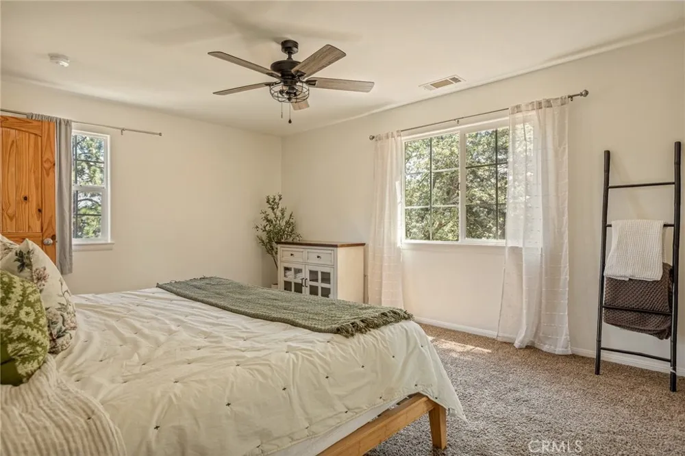 24071 Fern Glen Crestline, CA 92325