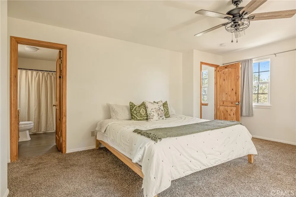 24071 Fern Glen Crestline, CA 92325