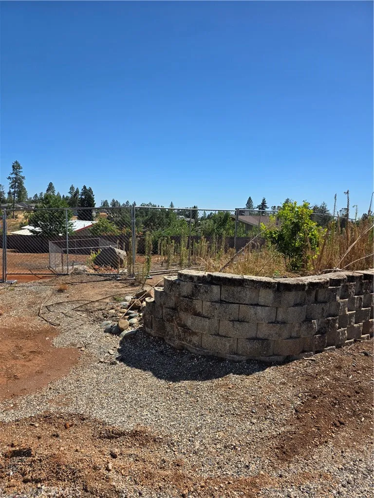 352 Valley View Paradise, CA 95969