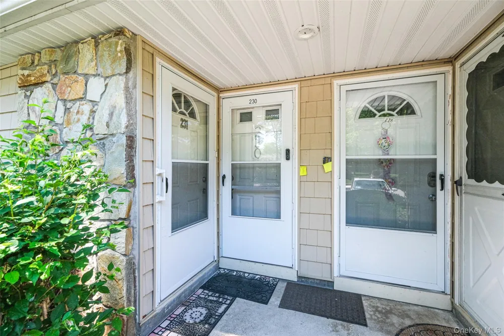 230 Lake Pointe Circle #230 Middle Island, NY 11953
