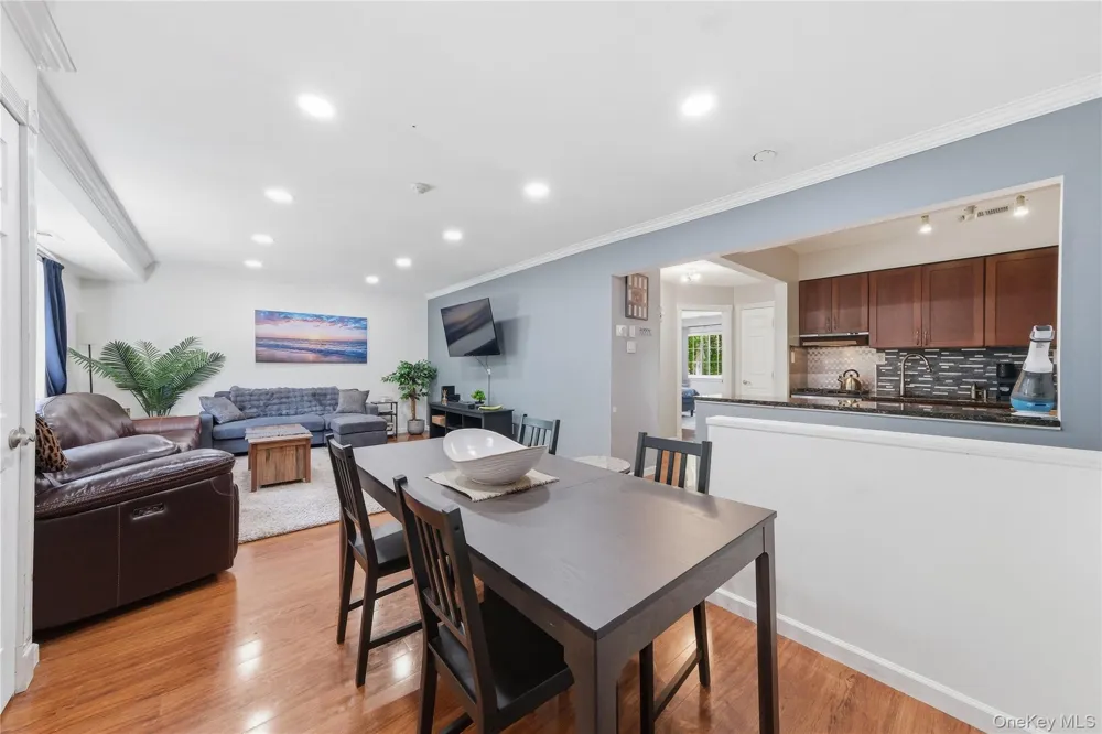230 Lake Pointe Circle #230 Middle Island, NY 11953