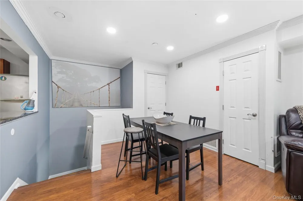230 Lake Pointe Circle #230 Middle Island, NY 11953
