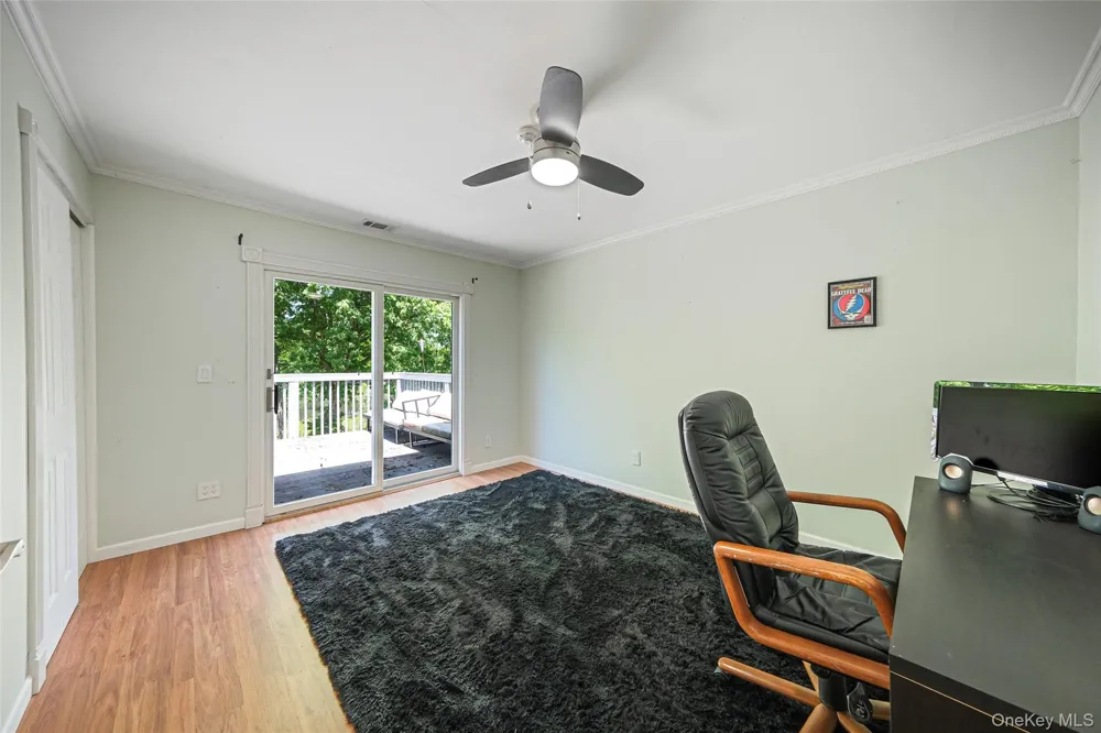 230 Lake Pointe Circle #230 Middle Island, NY 11953