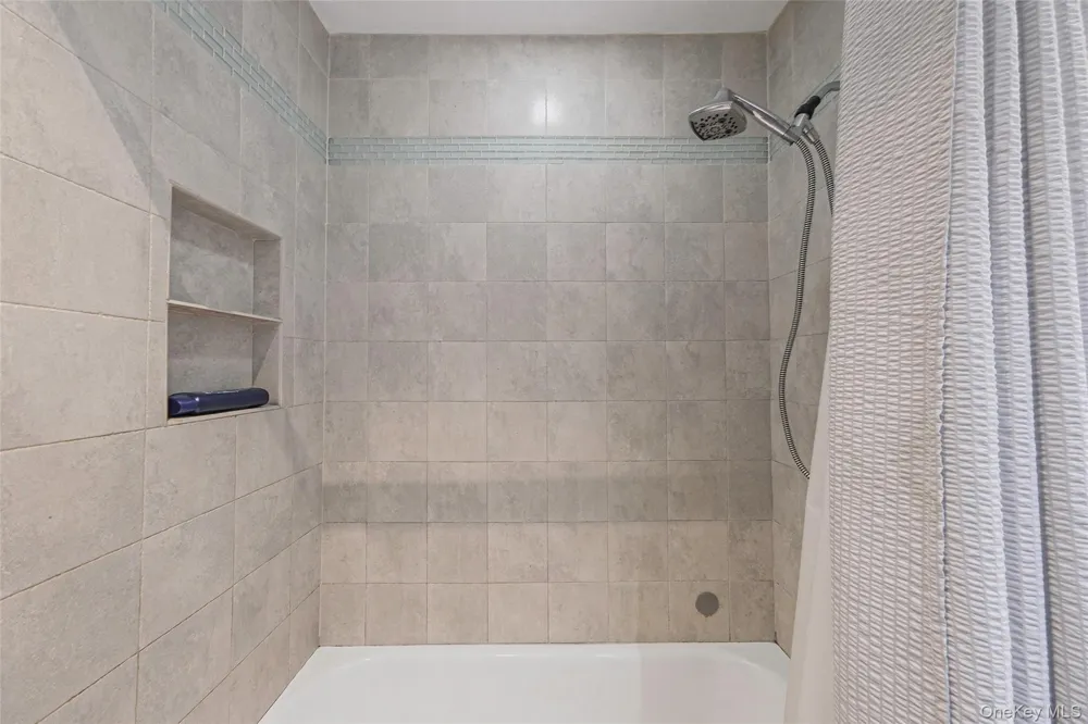 230 Lake Pointe Circle #230 Middle Island, NY 11953