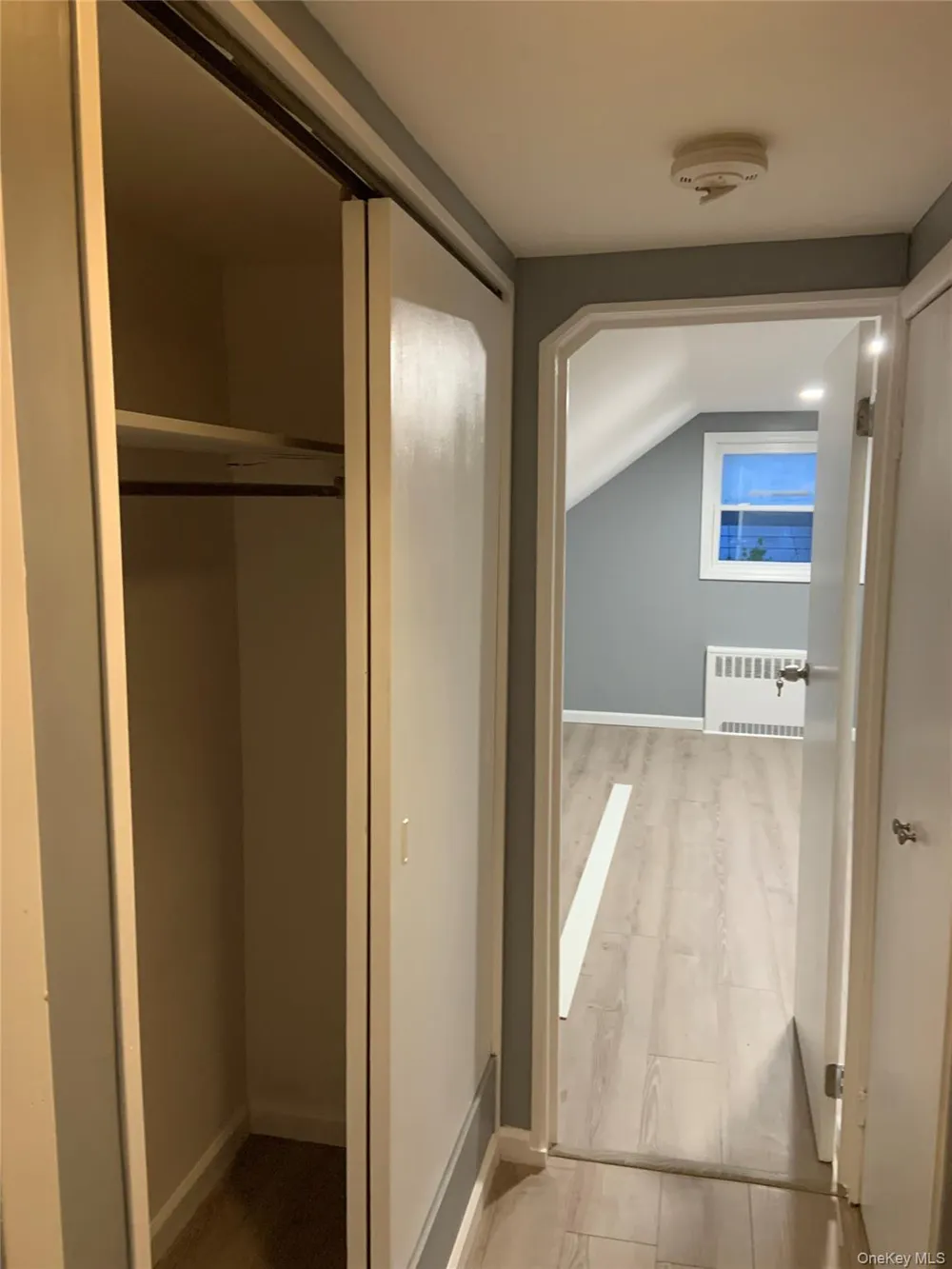 233 S 15th Street Lindenhurst, NY 11757