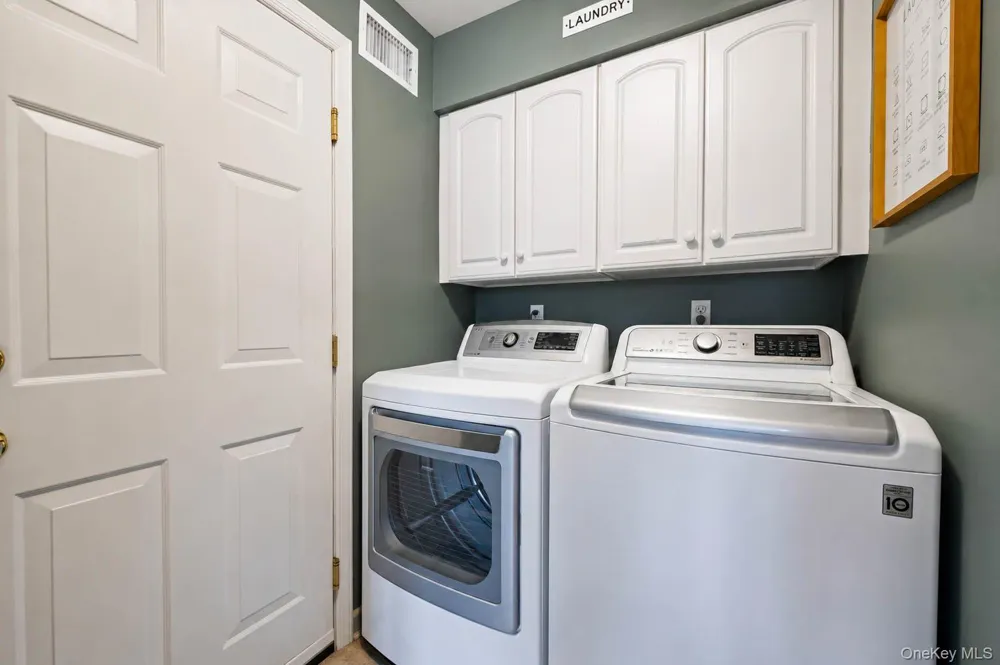 62 Tallmadge Trail Miller Place, NY 11764