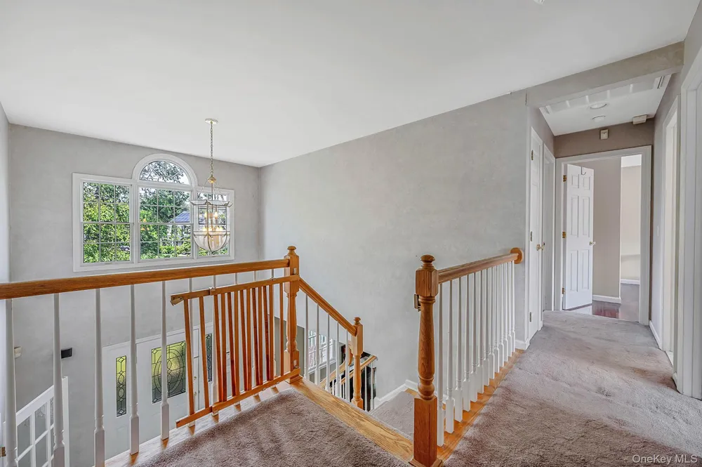 62 Tallmadge Trail Miller Place, NY 11764