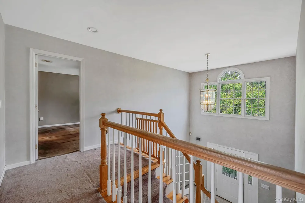 62 Tallmadge Trail Miller Place, NY 11764