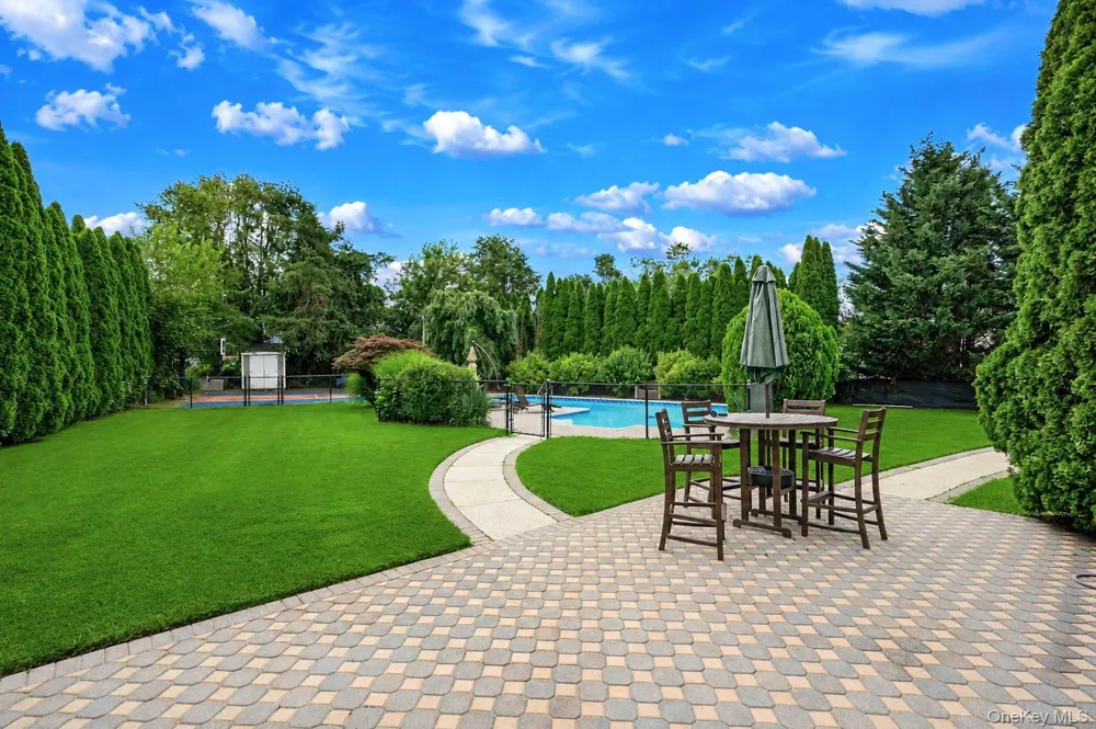 62 Tallmadge Trail Miller Place, NY 11764