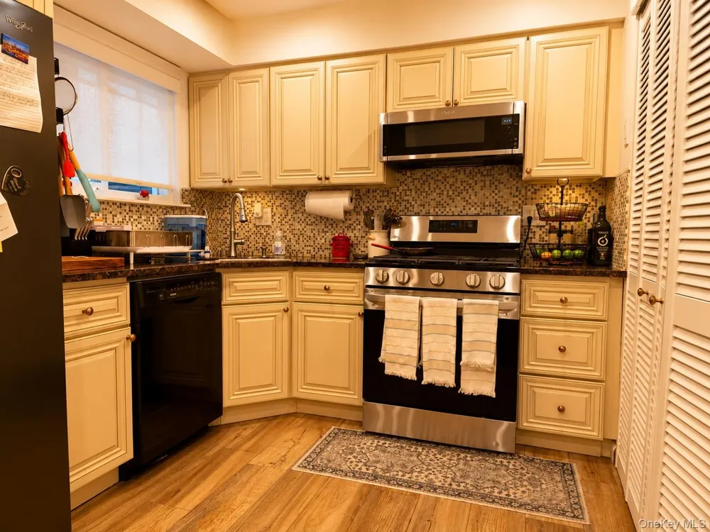 141 Feller Drive #141 Central Islip, NY 11722