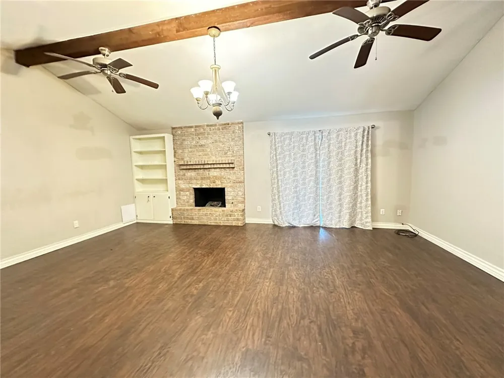 2114 Saint Charles Drive Portland, TX 78374