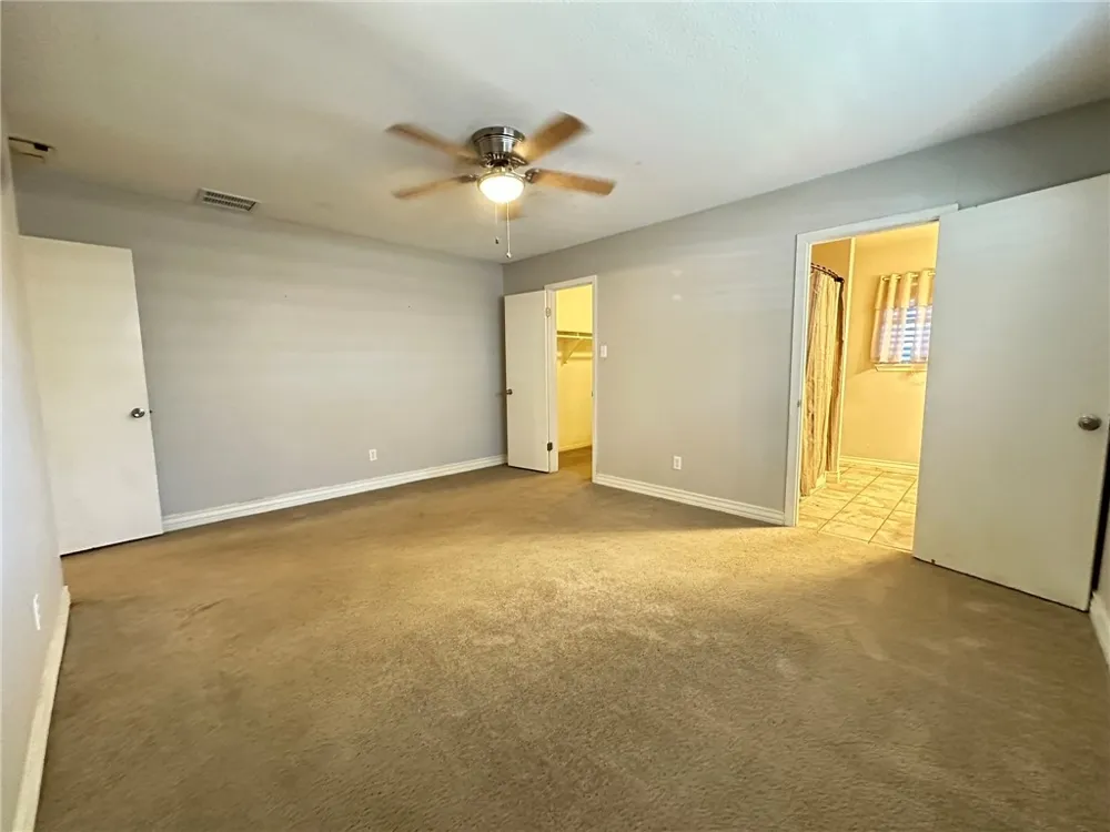 2114 Saint Charles Drive Portland, TX 78374