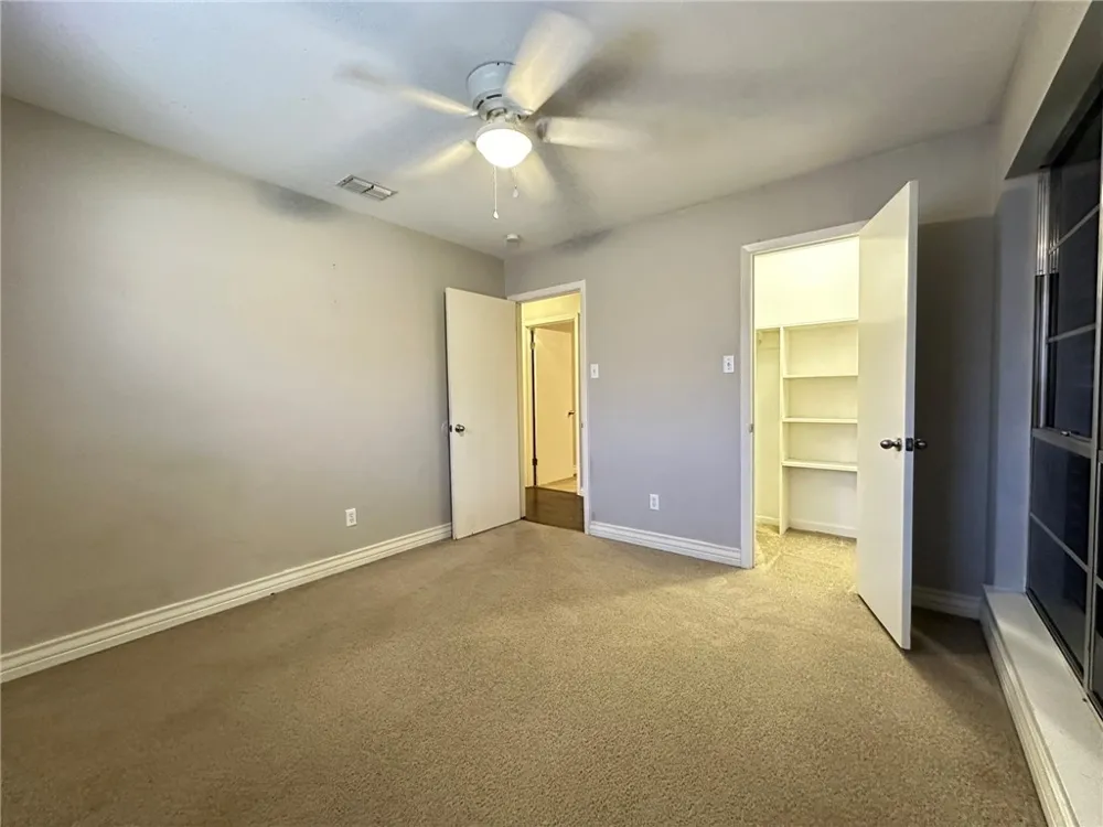 2114 Saint Charles Drive Portland, TX 78374