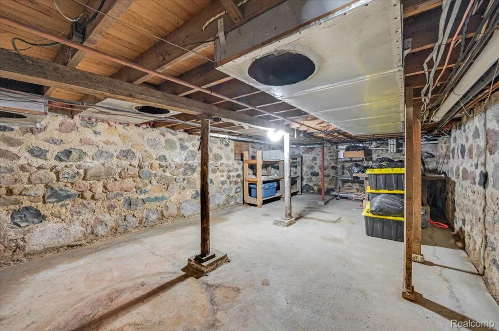 405 Pennell Road Imlay Township, MI 48444