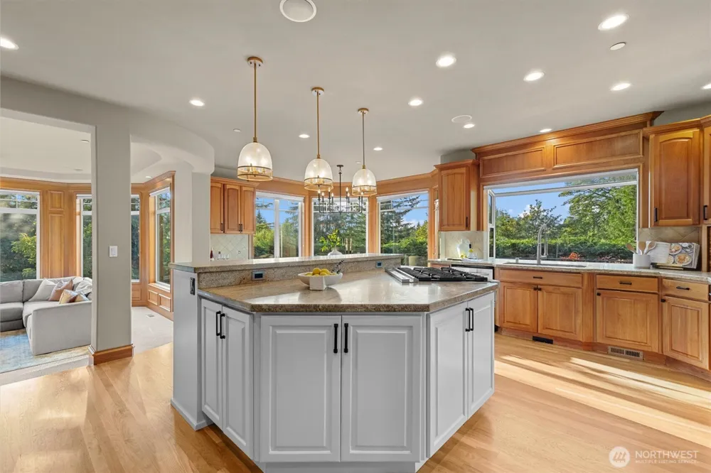 14716 SE 83rd Place Newcastle, WA 98059