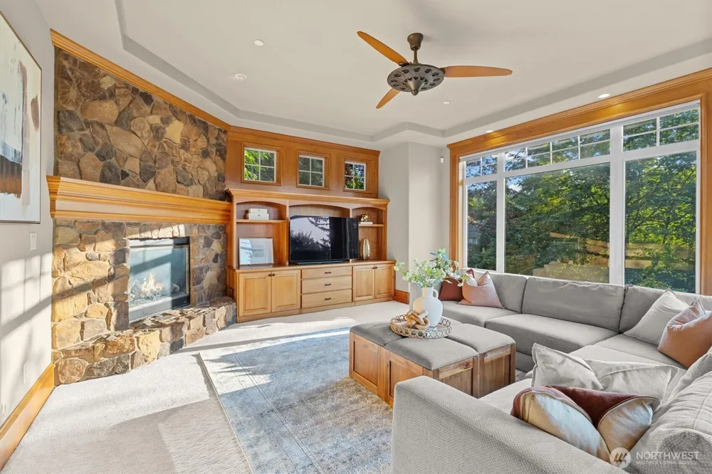 14716 SE 83rd Place Newcastle, WA 98059