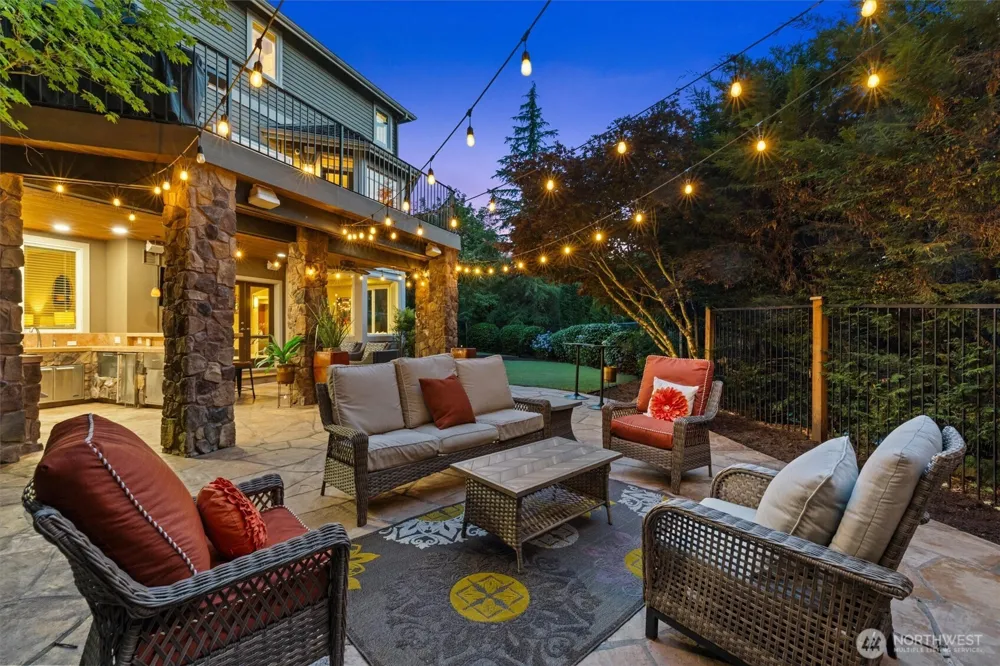14716 SE 83rd Place Newcastle, WA 98059
