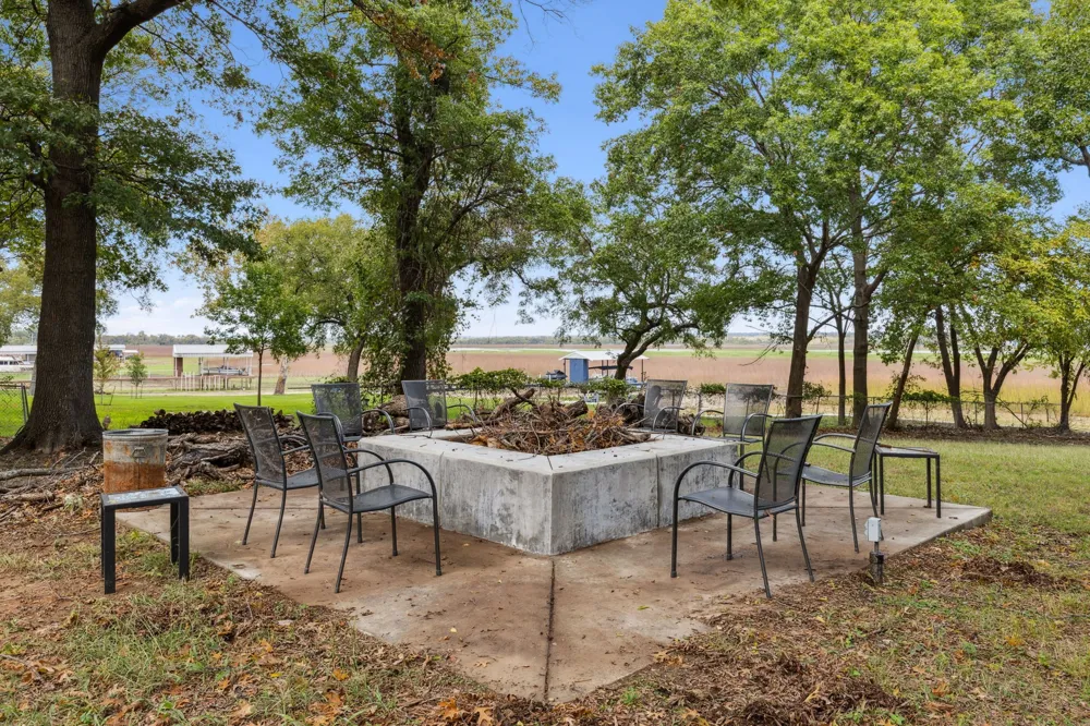 7342 Briar Road Azle, TX 76020