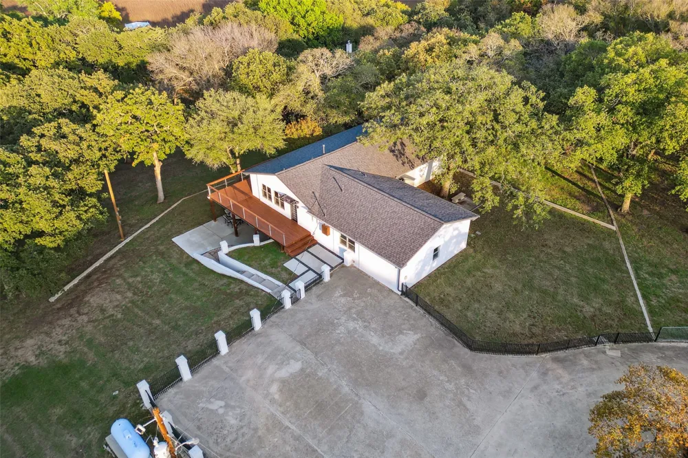 7342 Briar Road Azle, TX 76020
