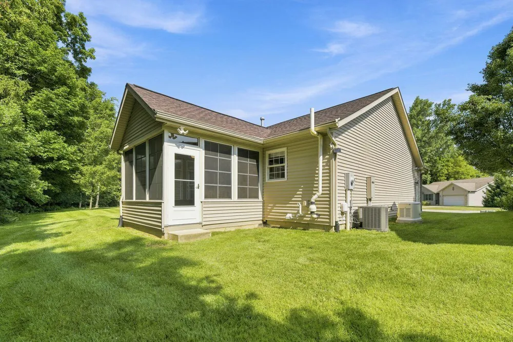 330 Carefree Court Niles, MI 49120