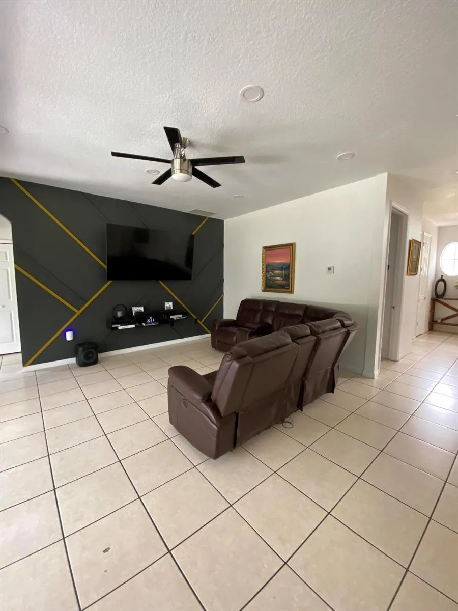 3607 Kariba Court Kissimmee, FL 34746