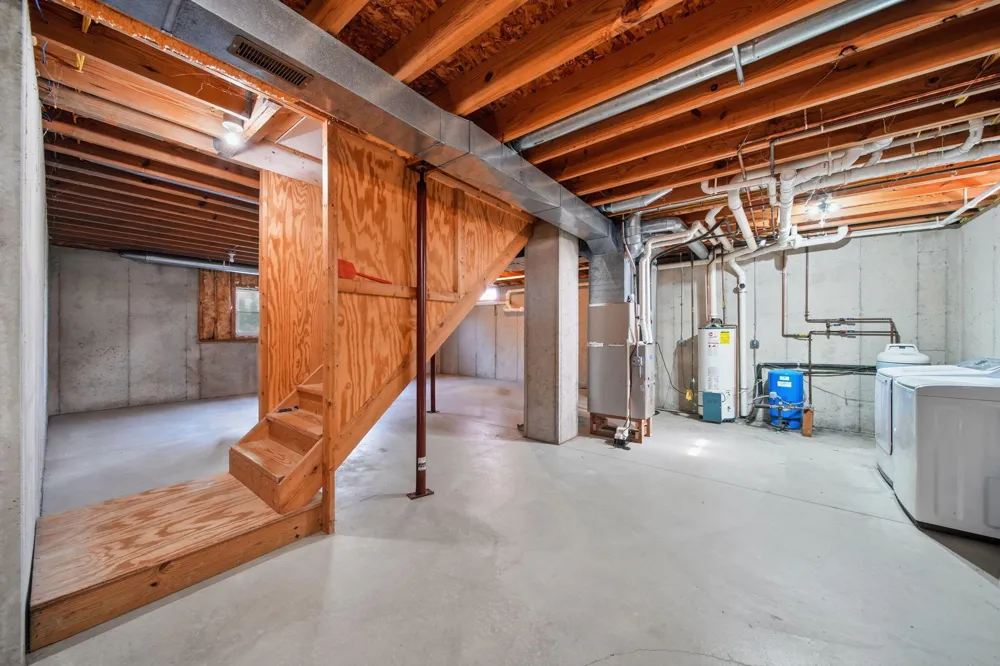 11329 Rosemary Lane Waterloo Township, MI 49259