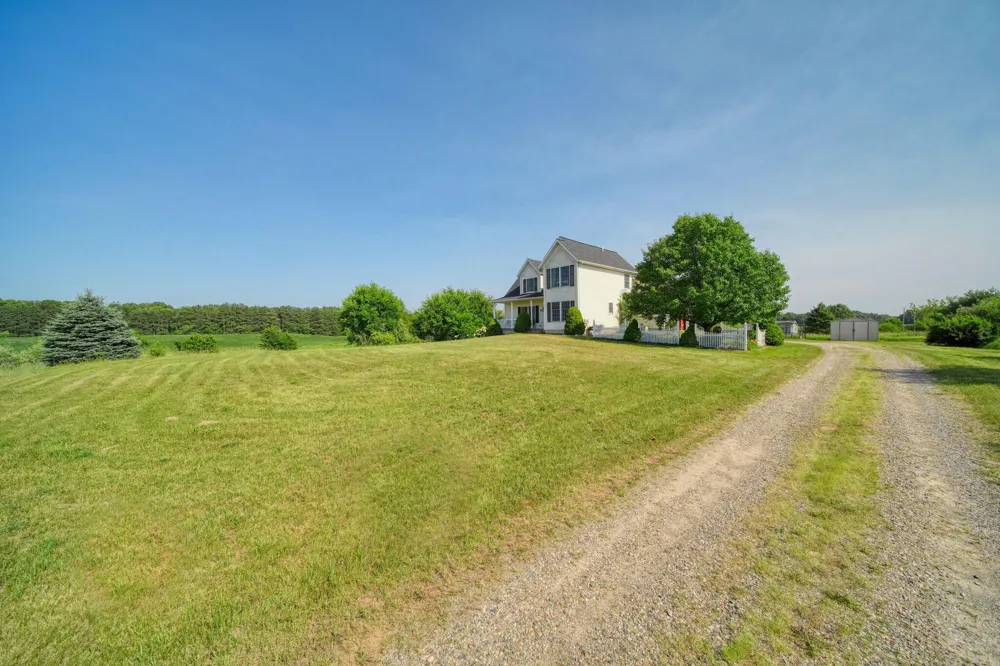 11329 Rosemary Lane Waterloo Township, MI 49259