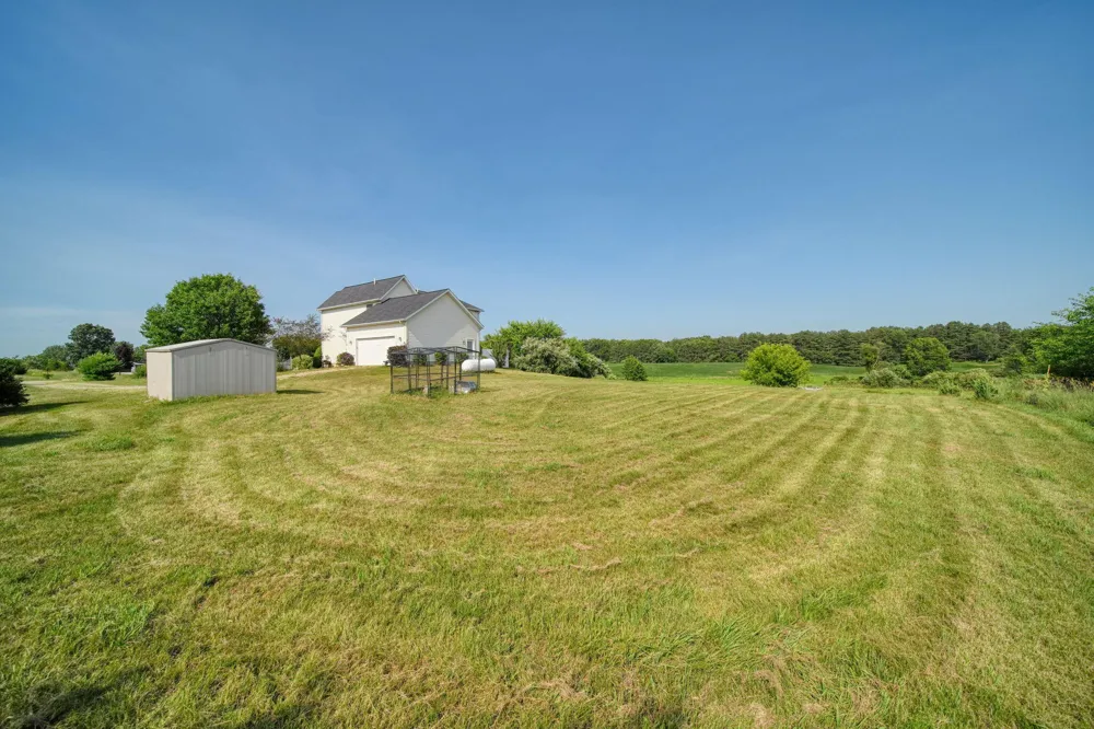 11329 Rosemary Lane Waterloo Township, MI 49259