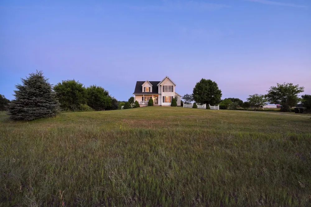 11329 Rosemary Lane Waterloo Township, MI 49259