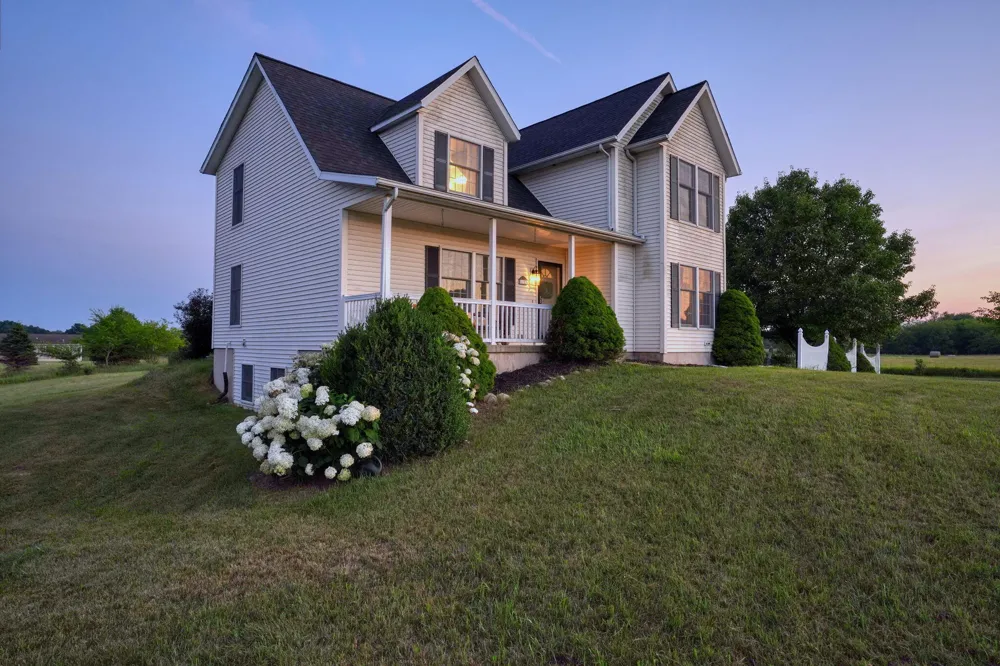 11329 Rosemary Lane Waterloo Township, MI 49259