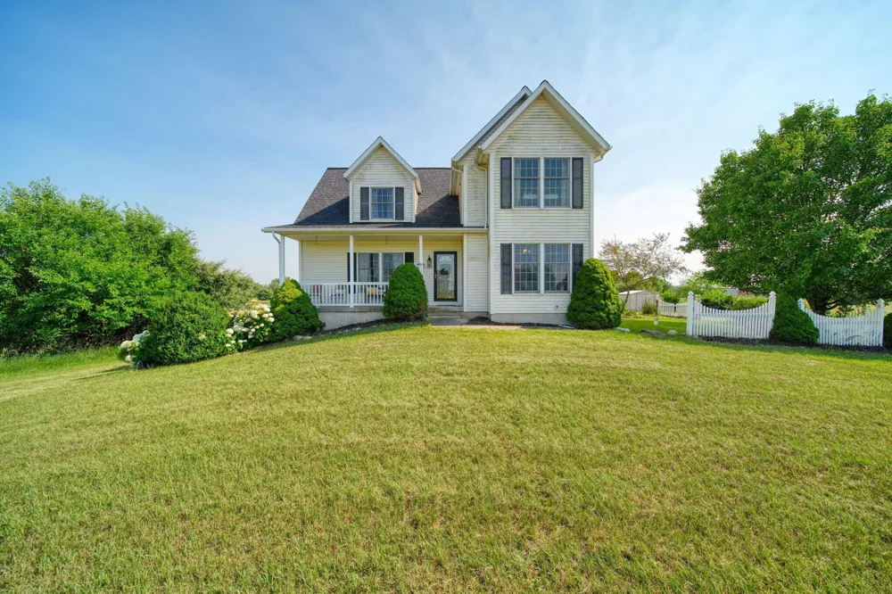 11329 Rosemary Lane Waterloo Township, MI 49259