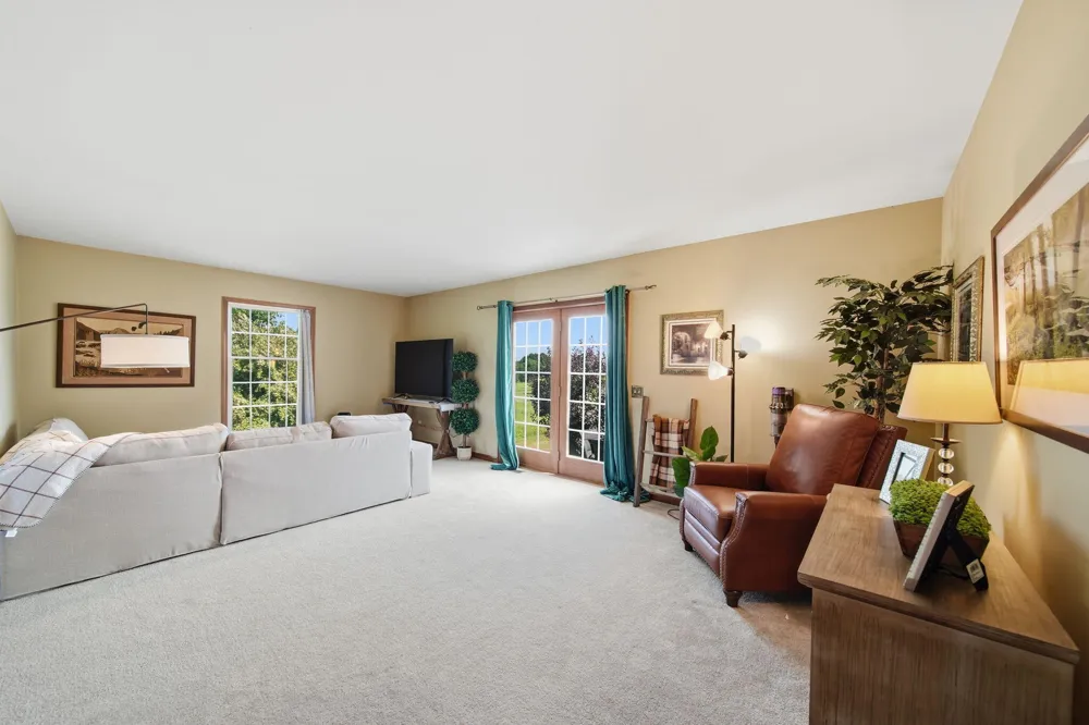 11329 Rosemary Lane Waterloo Township, MI 49259
