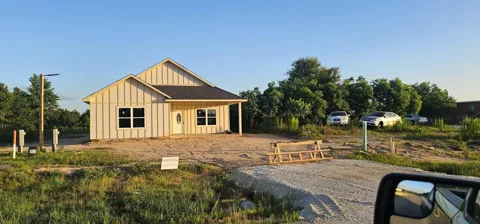 8073 Road 5866