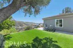 30 Stagecoach Road Bell Canyon, CA 91307