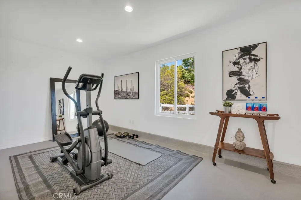 30 Stagecoach Road Bell Canyon, CA 91307