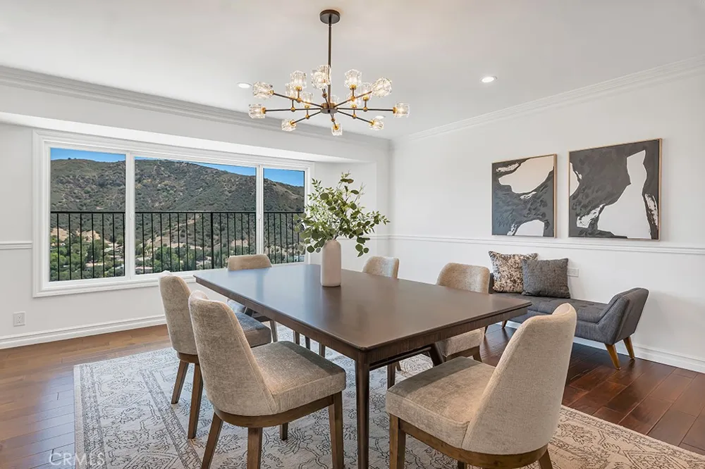 30 Stagecoach Road Bell Canyon, CA 91307