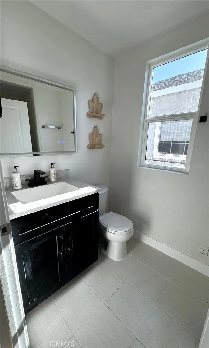 361 E 224th Carson, CA 90745