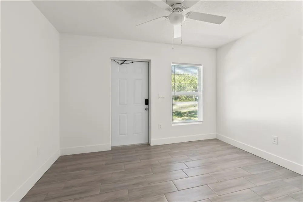 4576 30TH AVENUE Vero Beach, FL 32967