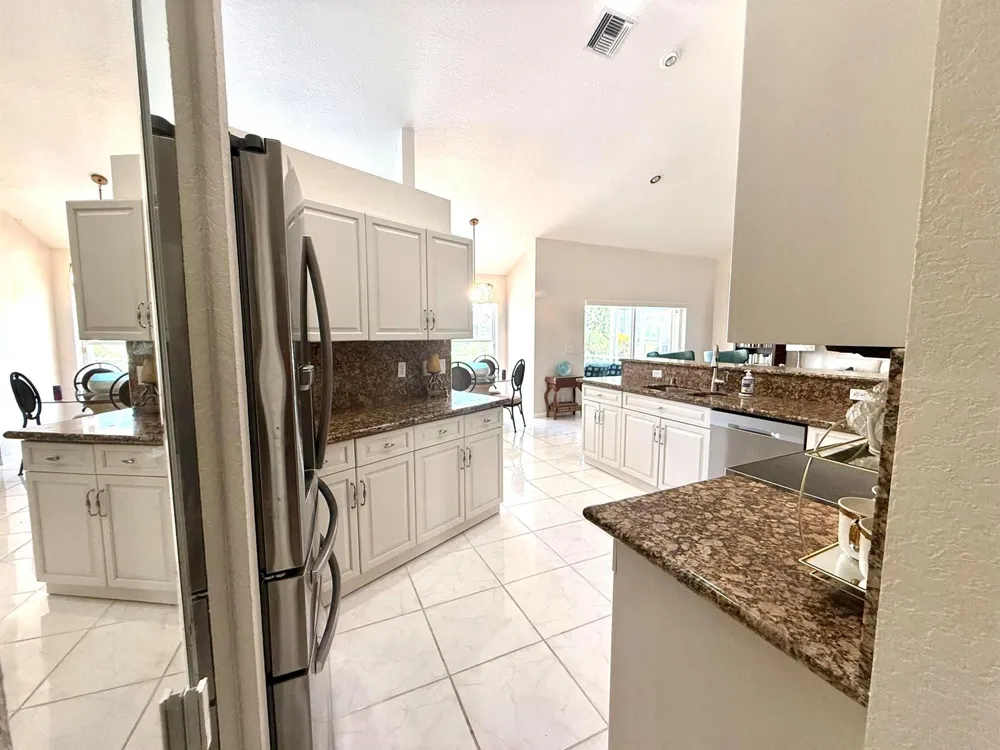 9392 Cascade Court Boynton Beach, FL 33437