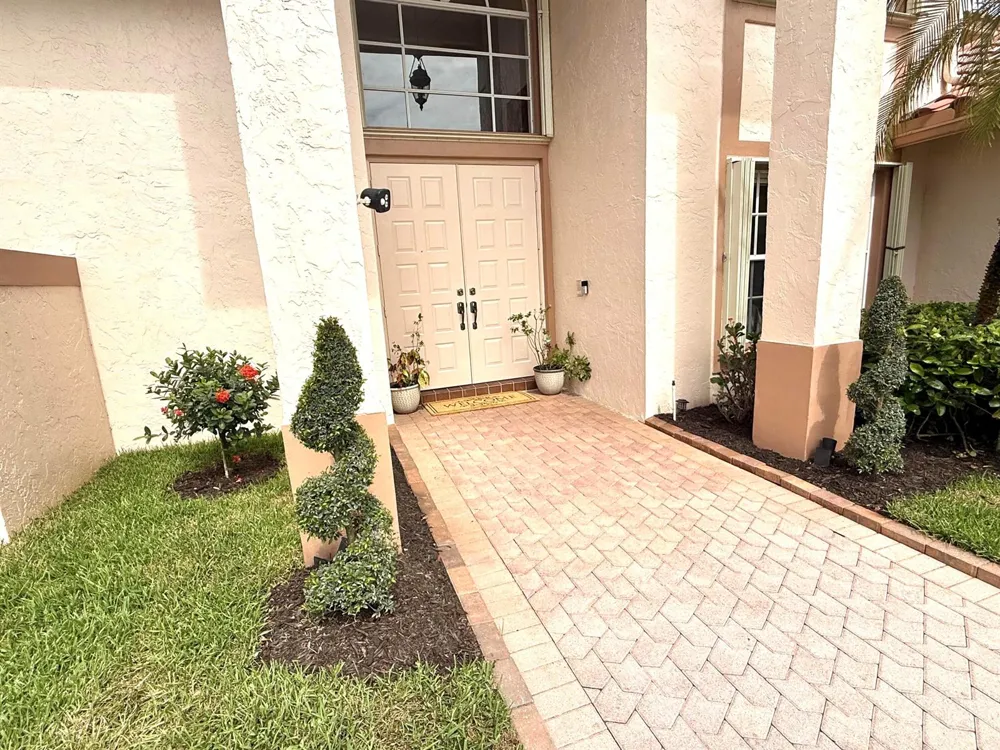 9392 Cascade Court Boynton Beach, FL 33437