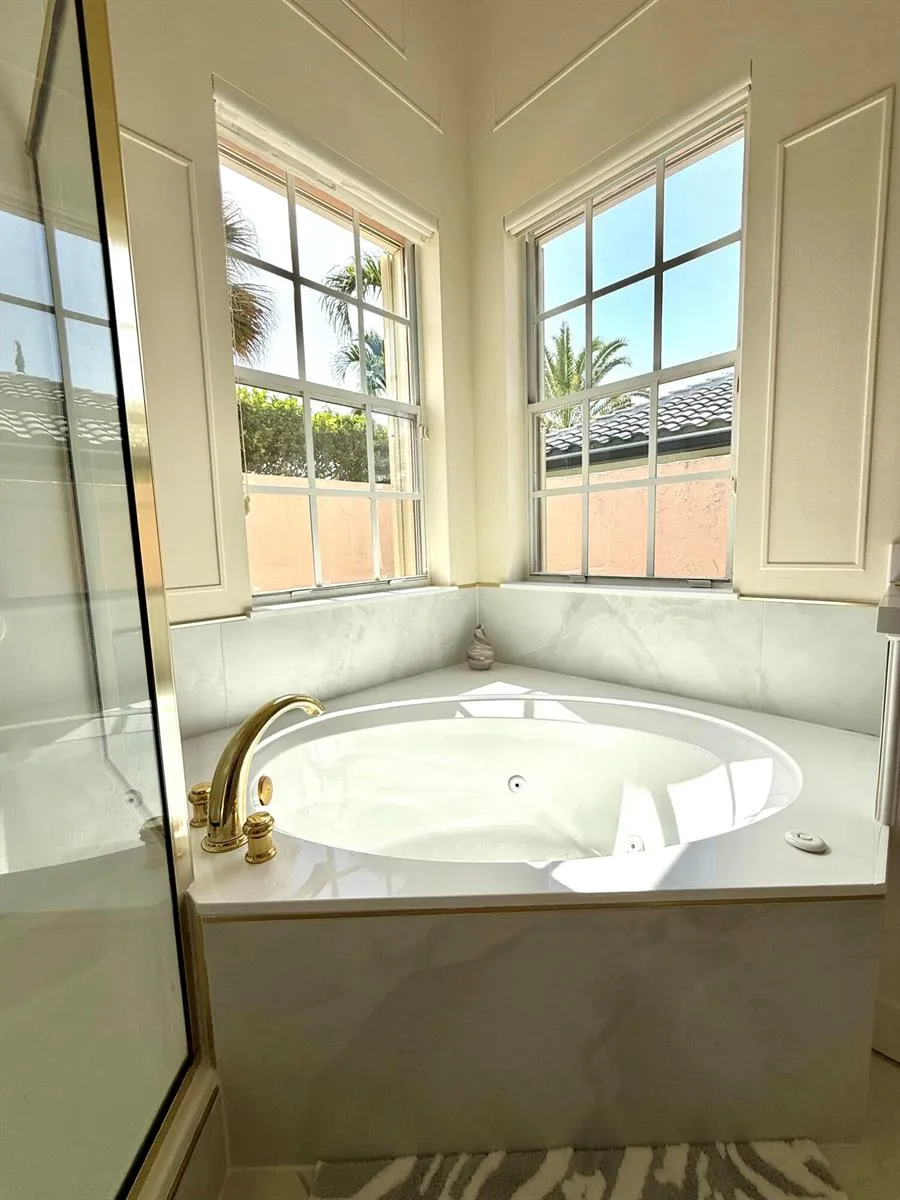 9392 Cascade Court Boynton Beach, FL 33437