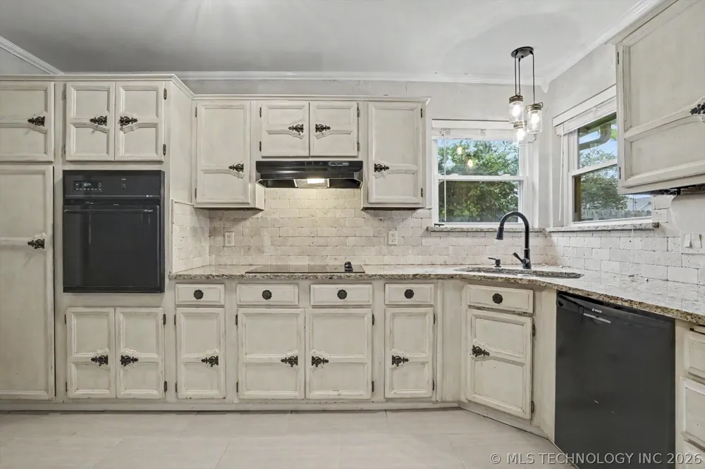 7321 S 73rd East Avenue Tulsa, OK 74133