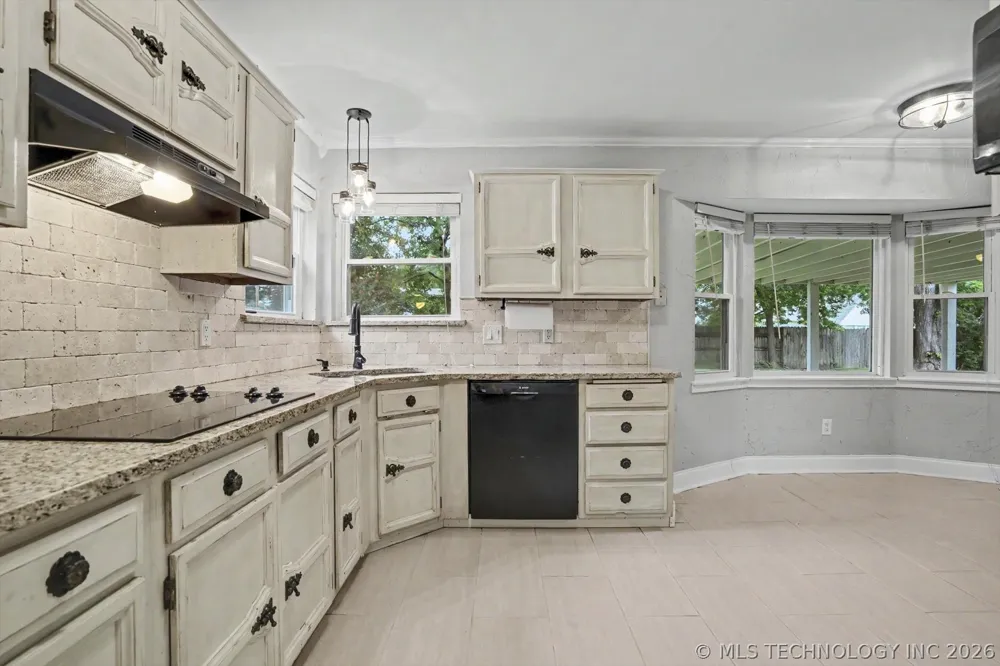 7321 S 73rd East Avenue Tulsa, OK 74133
