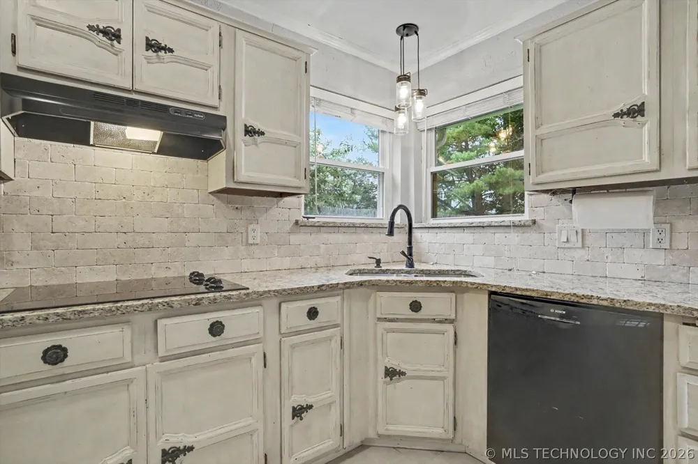 7321 S 73rd East Avenue Tulsa, OK 74133