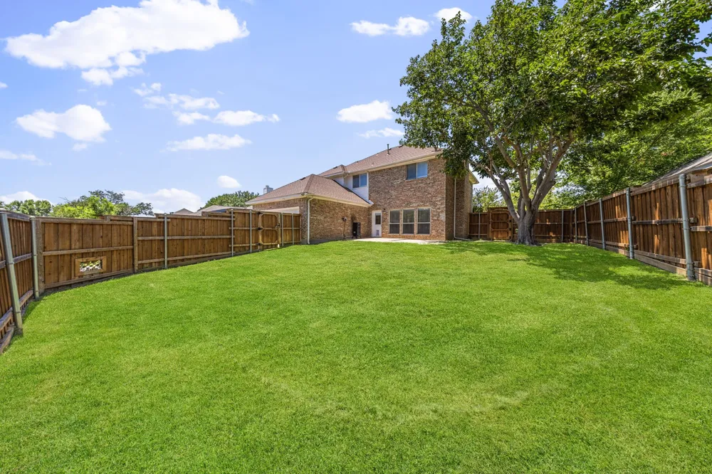 4216 Mulberry Drive Carrollton, TX 75010