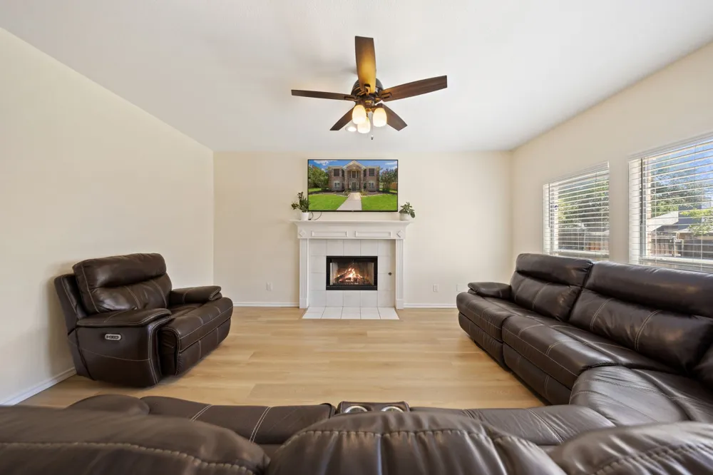4216 Mulberry Drive Carrollton, TX 75010