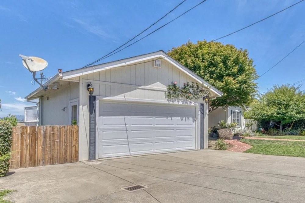 141 Cutter Drive Watsonville, CA 95076